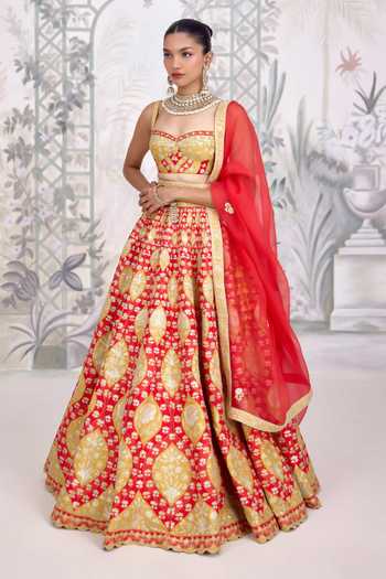 Shyam Narayan Prasad_Red Silk Sweetheart Neck Gold Applique Thread Embroidered Raw Lehenga Set _at_Aza_Fashions