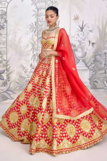 Buy_Shyam Narayan Prasad_Red Silk Sweetheart Neck Gold Applique Thread Embroidered Raw Lehenga Set 