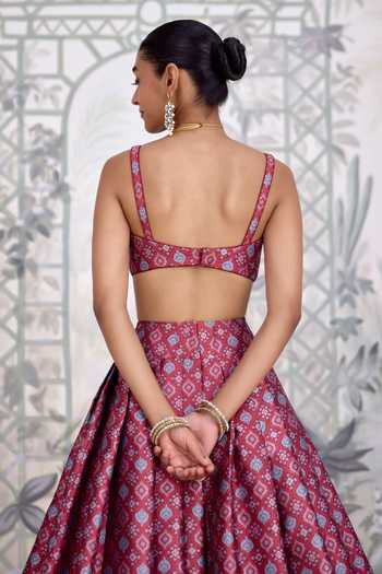 Buy_Shyam Narayan Prasad_Brown Silk, Organza, Brocade Sweetheart Neck Zardozi Embroidered Lehenga Set _Online_at_Aza_Fashions