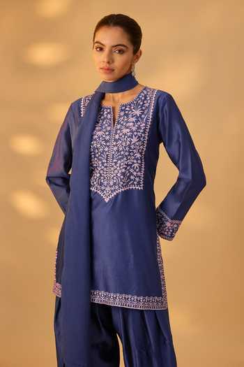 The Aarya_Blue Silk, Chanderi Split V-neck, Yes Contrast Embroidered Kurta Set _Online_at_Aza_Fashions