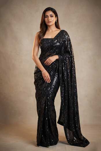 Two Sisters By Gyans Sequin Embellished Saree With Blouse 
