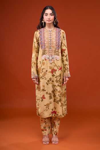 Buy_Anamika Khanna_Green Round Neck Floral Leaf Print Kurta Set _Online_at_Aza_Fashions