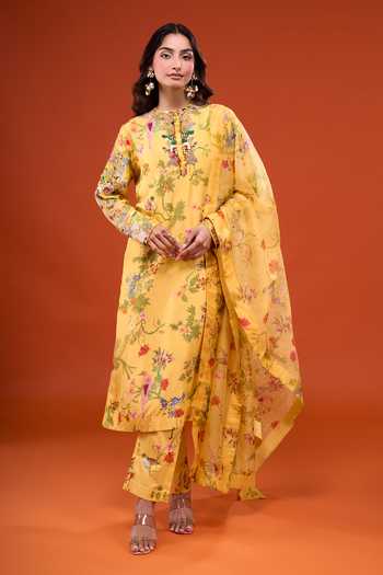 Anamika Khanna_Mustard Round Neck Printed Kurta Set _Online_at_Aza_Fashions