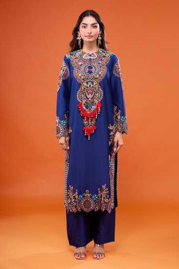 Shop_Anamika Khanna_Green Round Neck Embroidered Straight Kurta Set _Online_at_Aza_Fashions