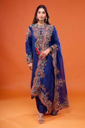 Anamika Khanna Embroidered Straight Kurta Set 