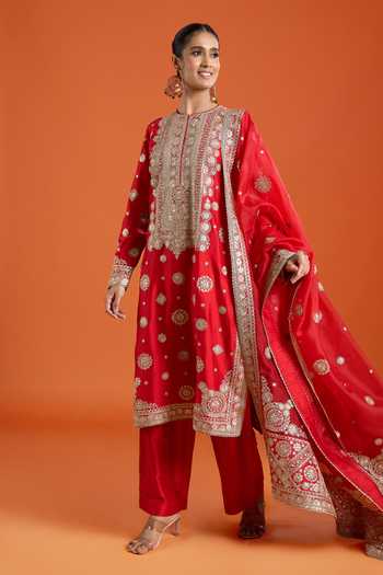 Anamika Khanna_Red Round Neck Embroidered Kurta Pant Set _at_Aza_Fashions