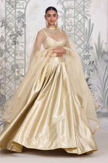 Buy_Shyam Narayan Prasad_Gold Silk, Organza, Brocade Sweetheart Neck Banarasi Lehenga Set 