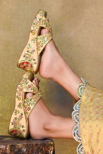 Around Always Aarohi Embroidered Wedges 