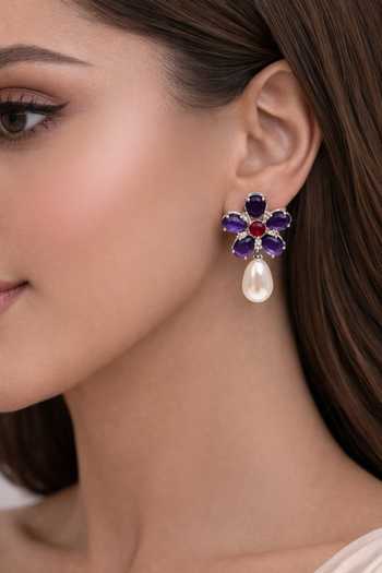 Chaotiq By Arti Flower Shaped Chic Stone Earrings 