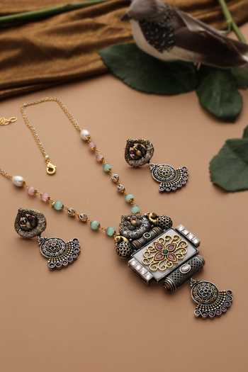Shop_Swabhimann_Multi Color Embellished Pendant Necklace Set _Online_at_Aza_Fashions
