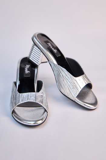 Miraki Silver Metallic Textured Heels 
