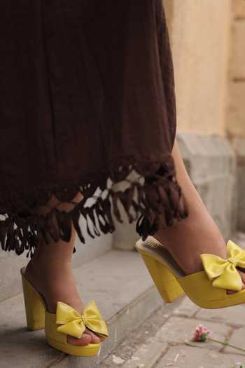 Tiesta Mustard Yellow Bow Strap Block Heels 