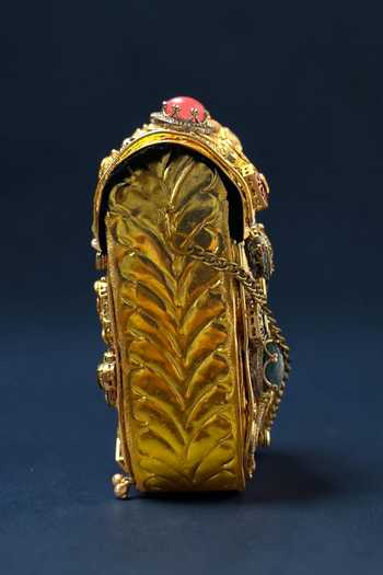 Buy Amaara Jewels Gold Amaara Khazana Antique Bag Online at Aza Fashions Buy_Amaara Jewels_Gold Amaara Khazana Antique Bag _Online_at_Aza_Fashions