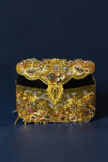 Buy Amaara Jewels Gold Amaara Khazana Antique Bag Buy_Amaara Jewels_Gold Amaara Khazana Antique Bag