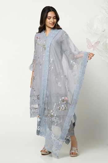 Kaveri_Blue Linen, Organza V-neck A Window To Eden Kurta Set _at_Aza_Fashions