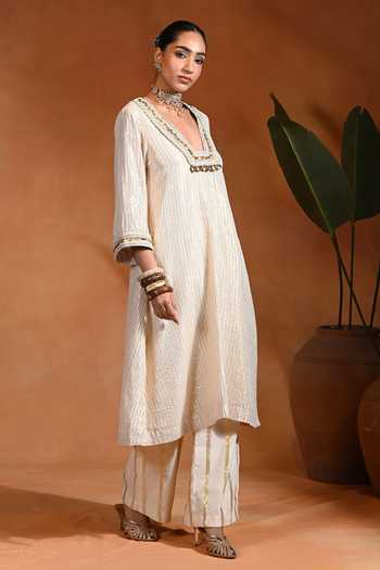 Rishi and Vibhuti Ivory Cotton, Lurex V-neck Chaandni Striped Kurta And Pant Set Online at Aza Fashions Rishi and Vibhuti_Ivory Cotton, Lurex V-neck Chaandni Striped Kurta And Pant Set _Online_at_Aza_Fashions