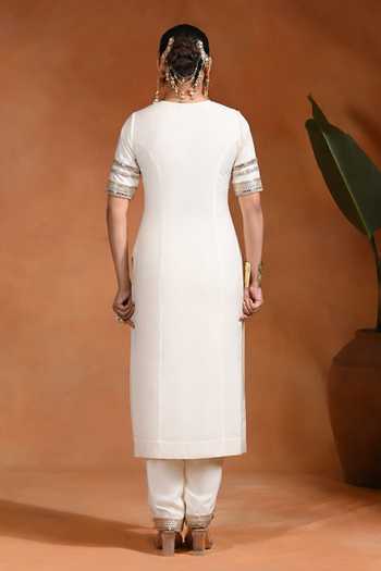 Rishi and Vibhuti Acrine Placed Embroidered Kurta & Pant Set 