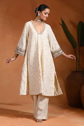 Buy Rishi and Vibhuti Ivory Jacquard, Lurex V-neck, Yes Shubhra Kurta And Pant Set Online at Aza Fashions Buy_Rishi and Vibhuti_Ivory Jacquard, Lurex V-neck, Yes Shubhra Kurta And Pant Set _Online_at_Aza_Fashions