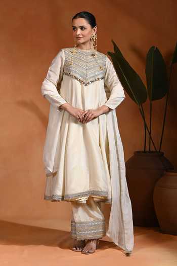 Rishi and Vibhuti Ivory Lace Work Anarkali Pant Set 