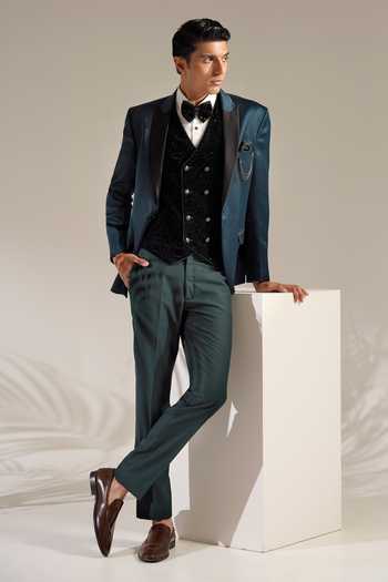 ZOOP MEN Placed Metallic Strip Detail Suit Set 