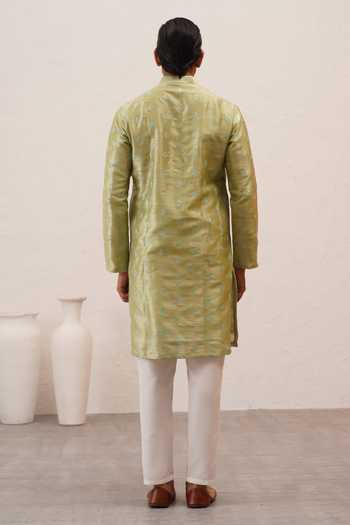 ZOOP MEN Zari Embroidered Kurta Set 