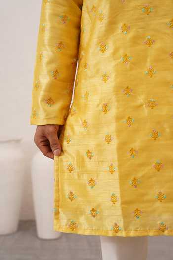 Shop_ZOOP MEN_Yellow Silk, Cotton, Lycra, Polyester Benarasi Kurta And Pant Set 