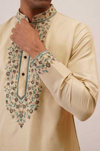 Buy_ZOOP MEN_Green Velvet, Polyester, Silk Embroidered Bundi Kurta Set 