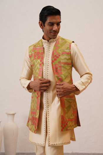 Buy_ZOOP MEN_Pink Silk, Polyester Two Tone Bundi Kurta Set 