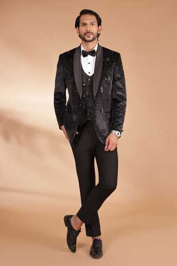 ZOOP MEN Embroidered Velvet Tuxedo Set 
