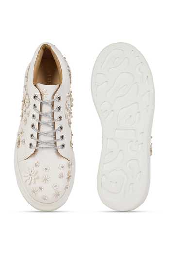 Anaar Punk Daisies Classic Sneakers 