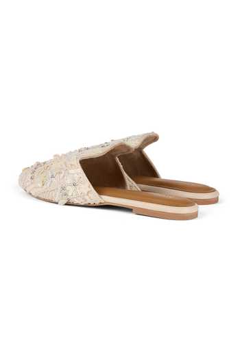 Shop Anaar Off White Casablanca Embroidered Mules Online at Aza Fashions Shop_Anaar_Off White Casablanca Embroidered Mules _Online_at_Aza_Fashions