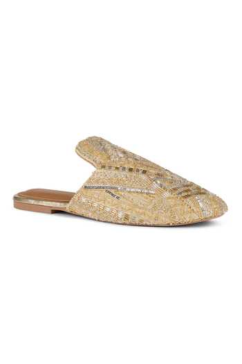 Anaar Queen Embroidered Mules 