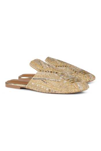 Shop Anaar Gold Queen Embroidered Mules Online at Aza Fashions Shop_Anaar_Gold Queen Embroidered Mules _Online_at_Aza_Fashions