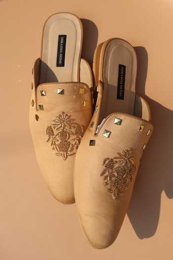 Shop_Shradha Hedau Footwear Couture_Beige Ved Metallic Crest Slip-on Mules 