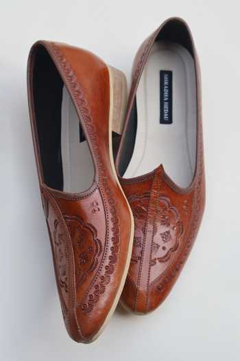 Shradha Hedau Footwear Couture Digvijay Etched Mules 