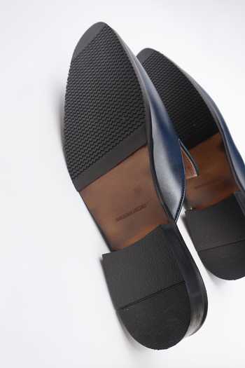 Buy_Shradha Hedau Footwear Couture_Navy Shaurya Crest Embroidered Slip-on Mules 