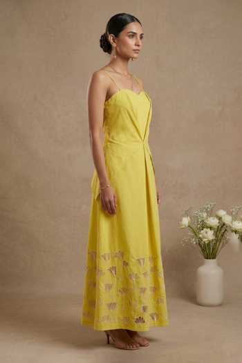 Buy_Thetaa_Yellow Cotton, Poplin Sweetheart Neck Stella Sculpted Bodice Dress _Online_at_Aza_Fashions