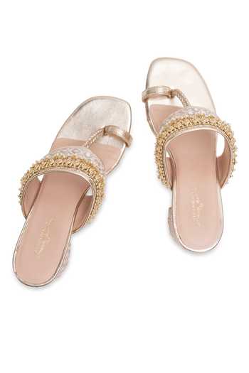 Buy_5elements_Gold Tavishi Embroidered Kolhapuri Heels _Online_at_Aza_Fashions