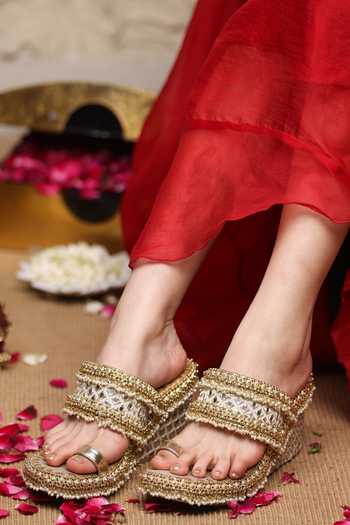 Buy_5elements_Gold Charita Embroidered Wedges 