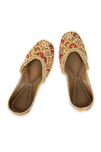 Shop_5elements_Multi Color Vireya Embroidered Juttis 