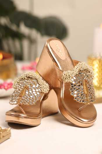 5elements Varnika Embroidered Wedges 