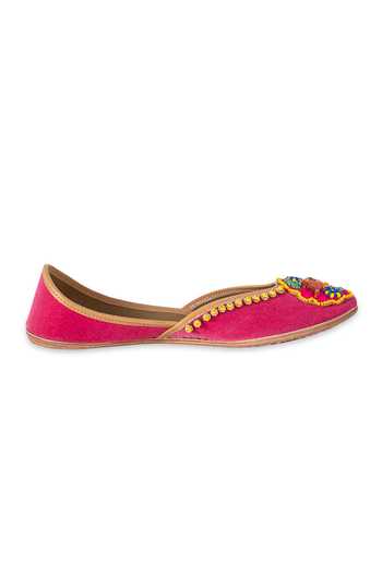 5elements_Pink Gulnaar Embroidered Juttis _Online_at_Aza_Fashions