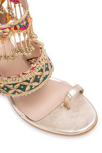 5elements Gold Aafreen Embroidered Heels at Aza Fashions 5elements_Gold Aafreen Embroidered Heels _at_Aza_Fashions