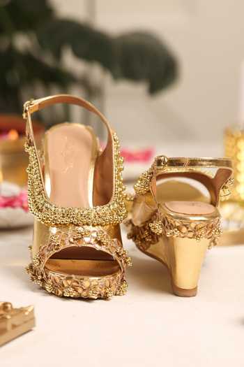 5elements Gold Kanaklata Embroidered Wedges at Aza Fashions 5elements_Gold Kanaklata Embroidered Wedges _at_Aza_Fashions