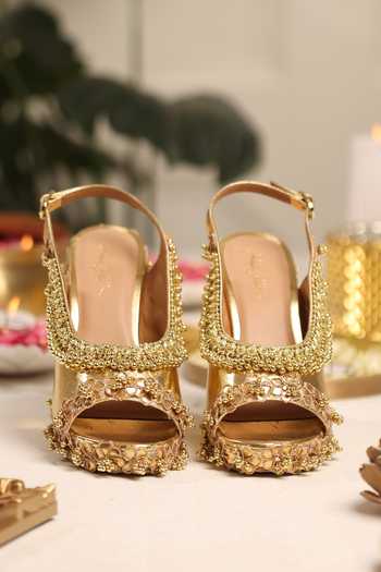 5elements Kanaklata Embroidered Wedges 