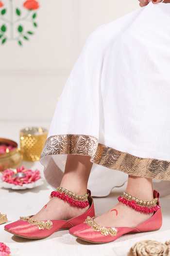 5elements Ruhina Ankle Strap Juttis 