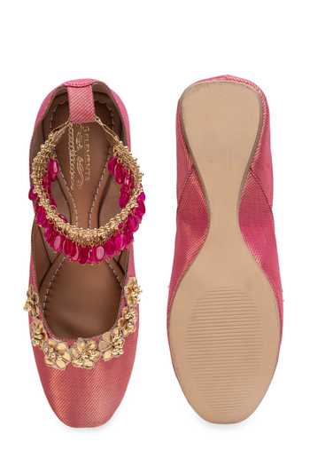 5elements Ruhina Ankle Strap Juttis 