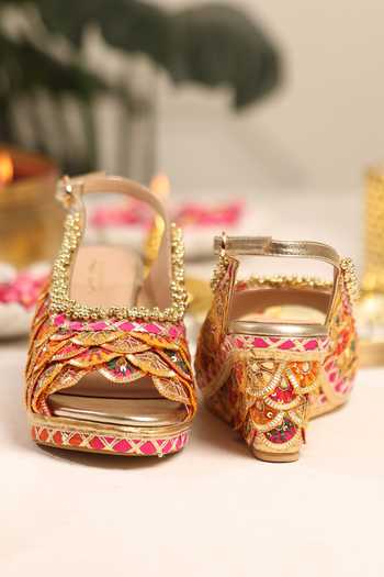 Buy 5elements Gold Akira Embroidered Wedges Buy_5elements_Gold Akira Embroidered Wedges