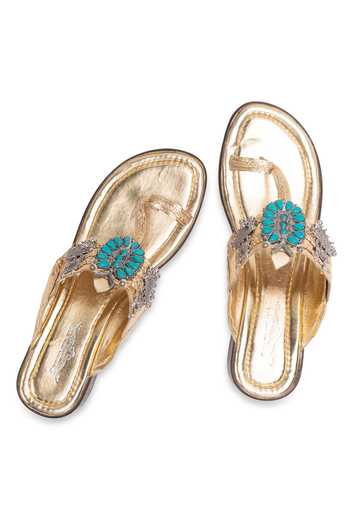 Shop 5elements Gold Myra Kolhapuri Heels Online at Aza Fashions Shop_5elements_Gold Myra Kolhapuri Heels _Online_at_Aza_Fashions