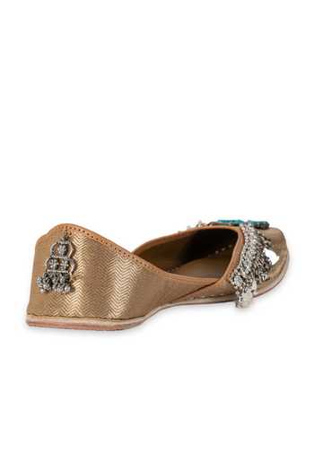 5elements Gold Tavishi Embroidered Juttis Online at Aza Fashions 5elements_Gold Tavishi Embroidered Juttis _Online_at_Aza_Fashions